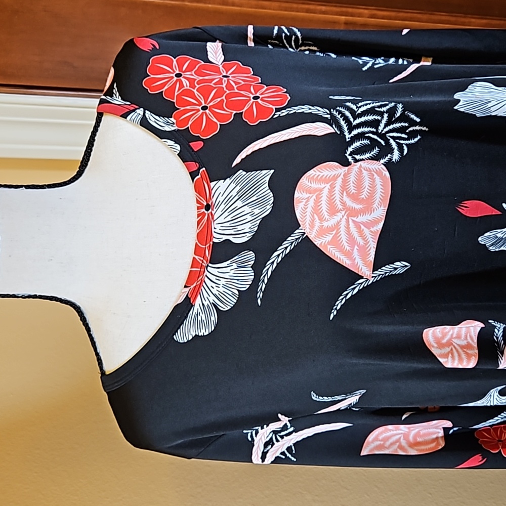 ARIANNA DRESS L/XL BY HOWARD'S FLORAL RED PINK BLACK WHITE SIDE POCKETS - Picture 2 of 10